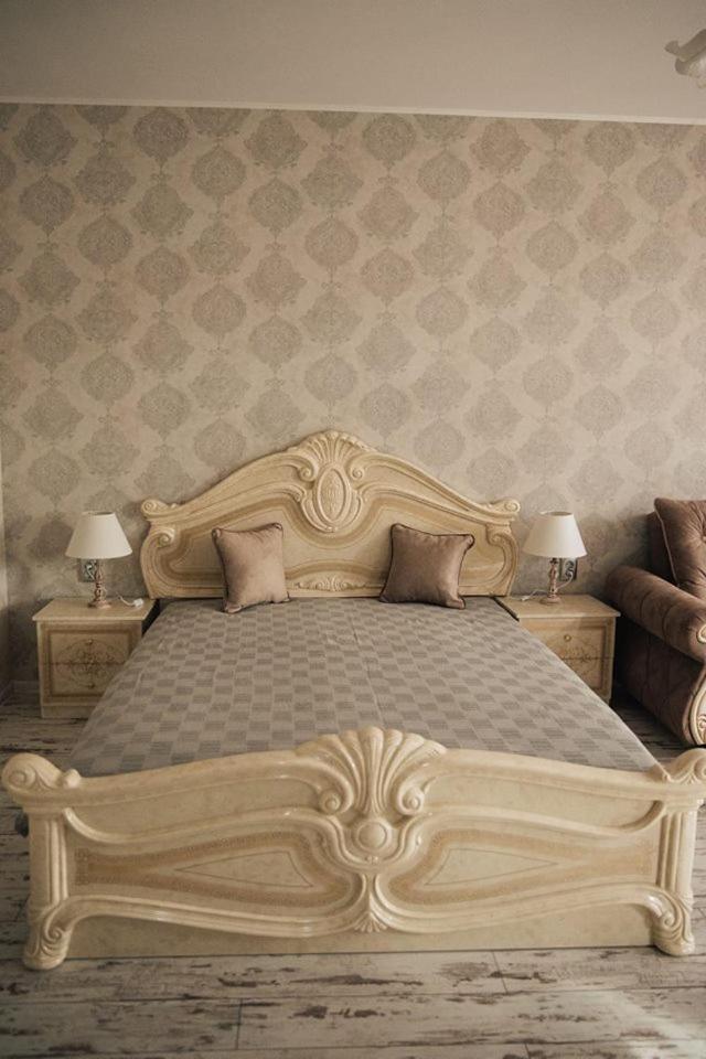 Апартамент Барок Lovech Esterno foto